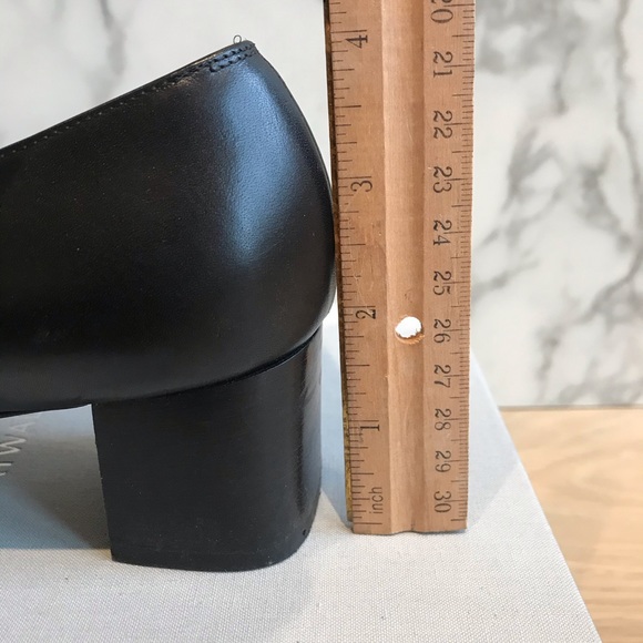 Vintage Ferragamo heels 🔥🖤 - Picture 7 of 8